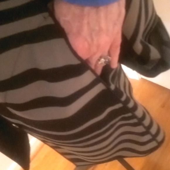 Reversible 2 STUNNING LOOKS IN A  SMALL LIGHTWEIGHT  CLASSIC STYLE jacket. - Picture 8 of 12